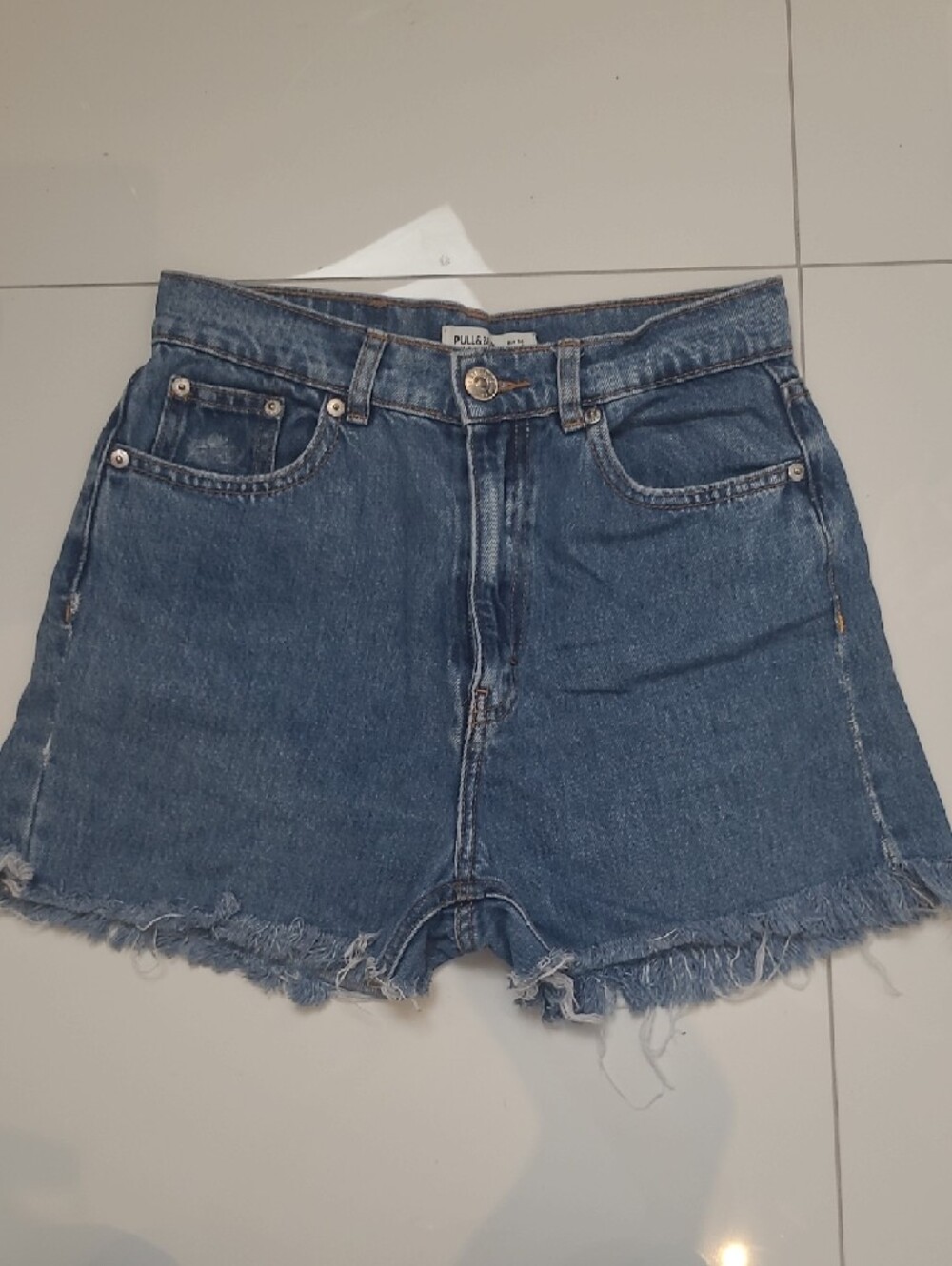 Pull & Bear High Waisted Distressed Denim Shorts Light Wash - Size 4